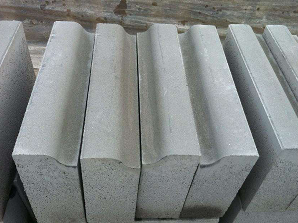 水泥預制路沿石